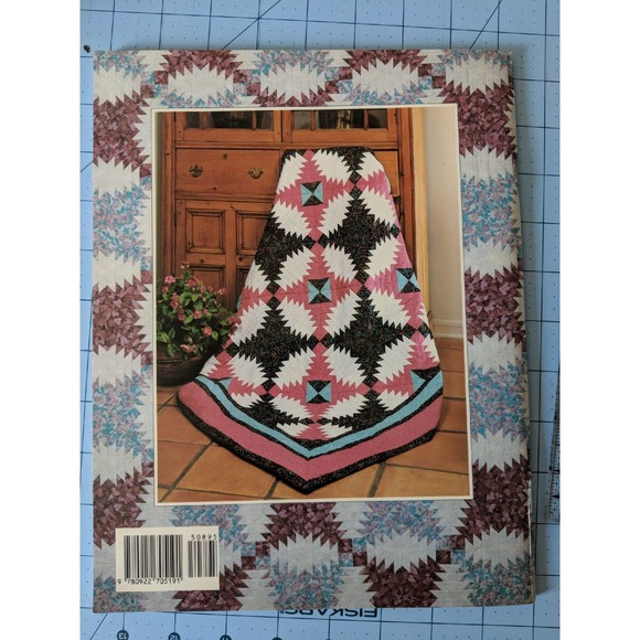 Pineapple Quilt Pattern Book - Picture 2 of 5